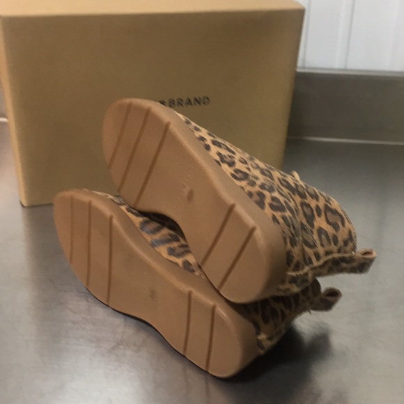 New Lucky Brand Leopard Print Suede Chukka Boots - Tan/Brown - Picture 5 of 5